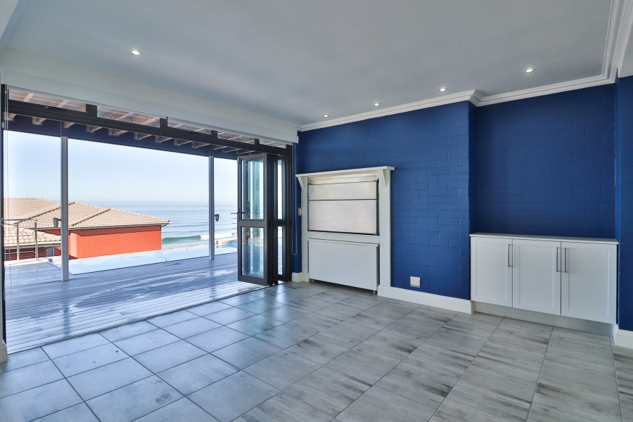 8 Bedroom Property for Sale in Reebok Western Cape